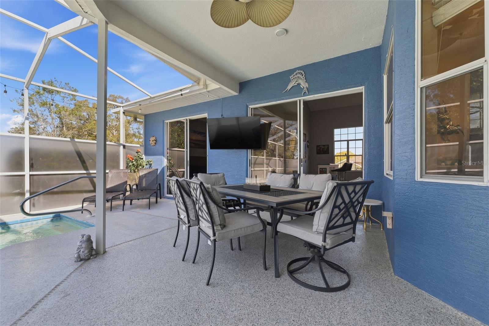 REGENCY OAKS - Residential