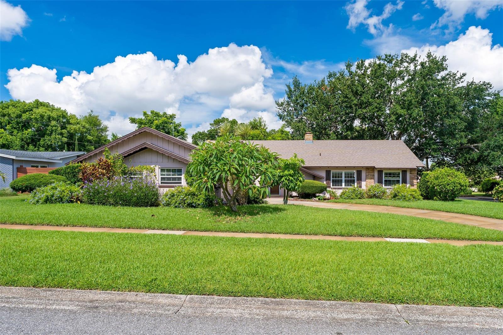 MEDALLION ESTATES - Residential