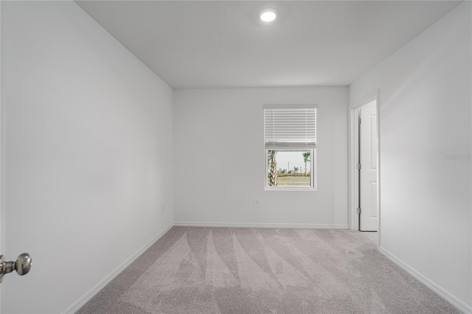 THE TOWNS AT FIRETHORN - Residential Lease