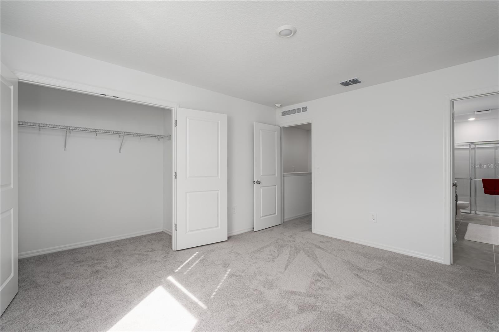 THE TOWNS AT FIRETHORN - Residential Lease