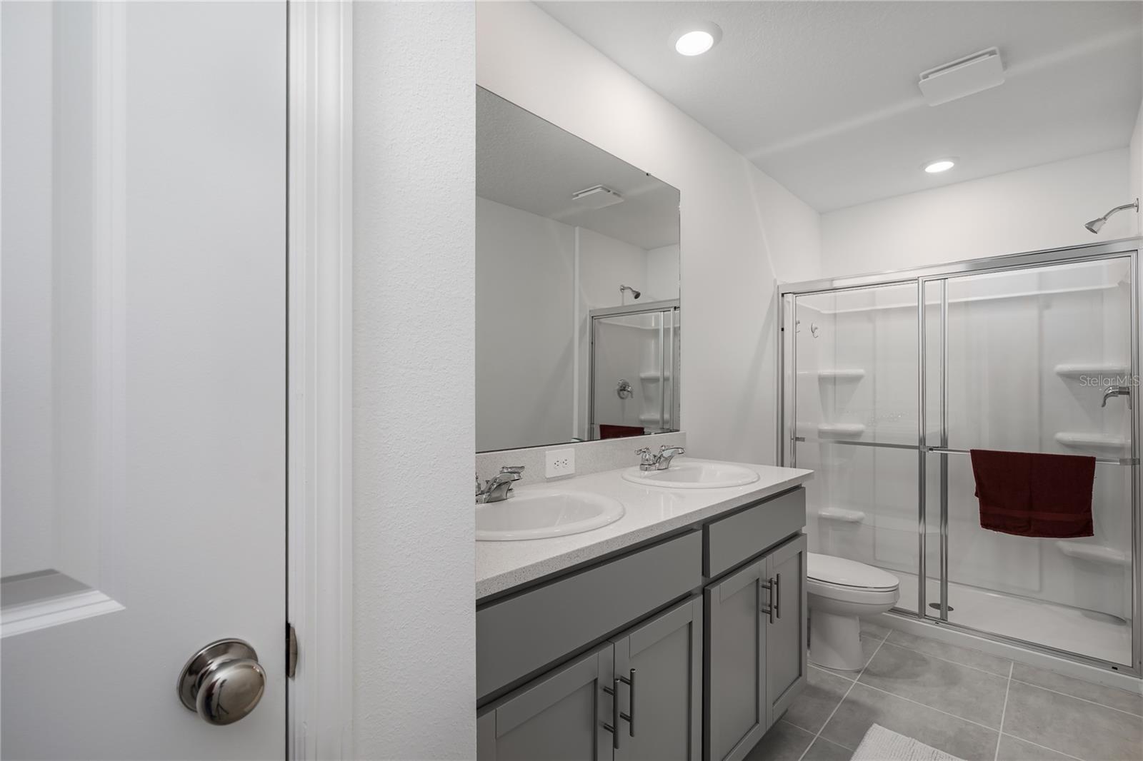 THE TOWNS AT FIRETHORN - Residential Lease