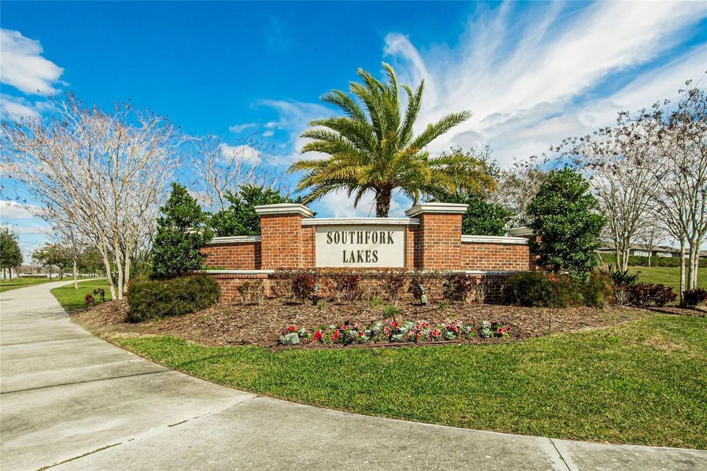 Photo of 11355 Leland Groves Drive, Riverview, FL 33579 (MLS # TB8503850)