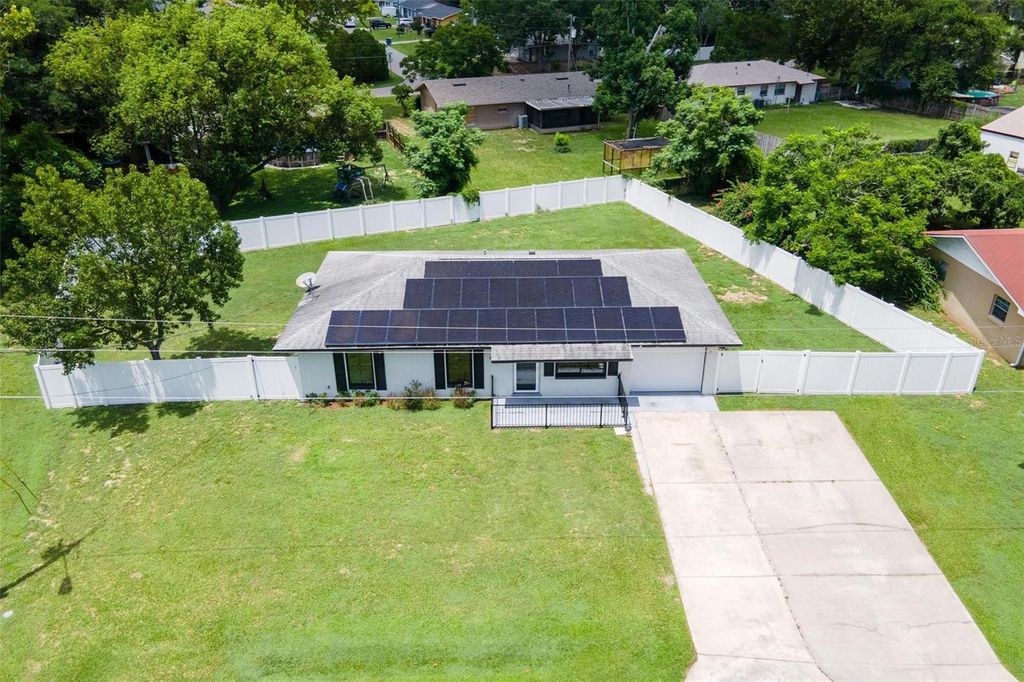 Photo of 1550 Palm Avenue, Tavares, FL 32778 (MLS # G5099834)