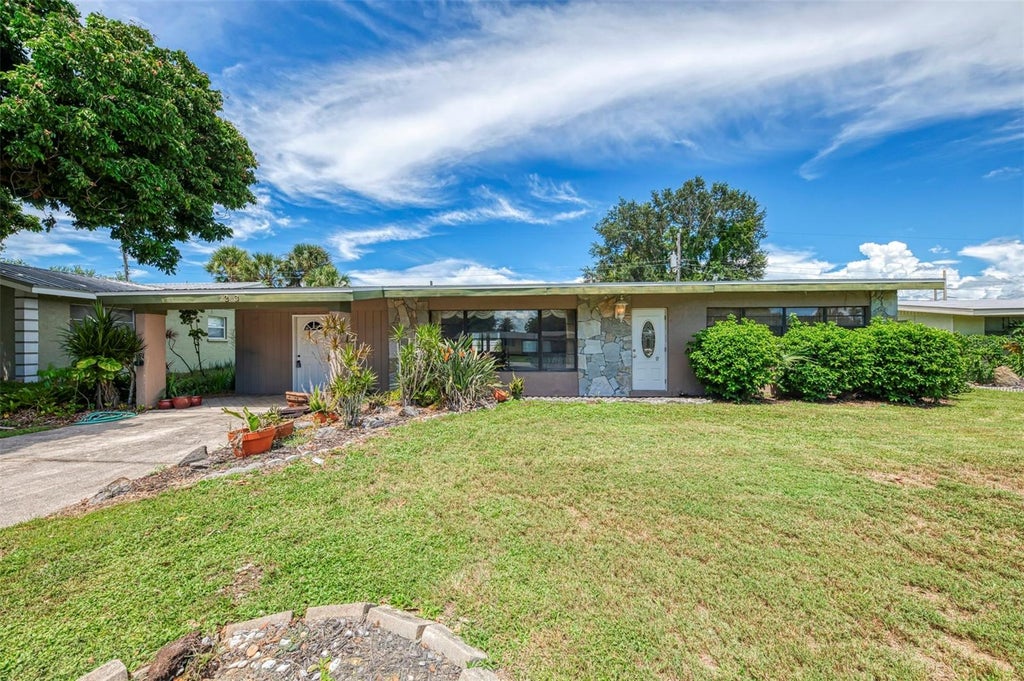 Photo of 2203 La Salle Street, Sarasota, FL 34231 (MLS # N6145634)