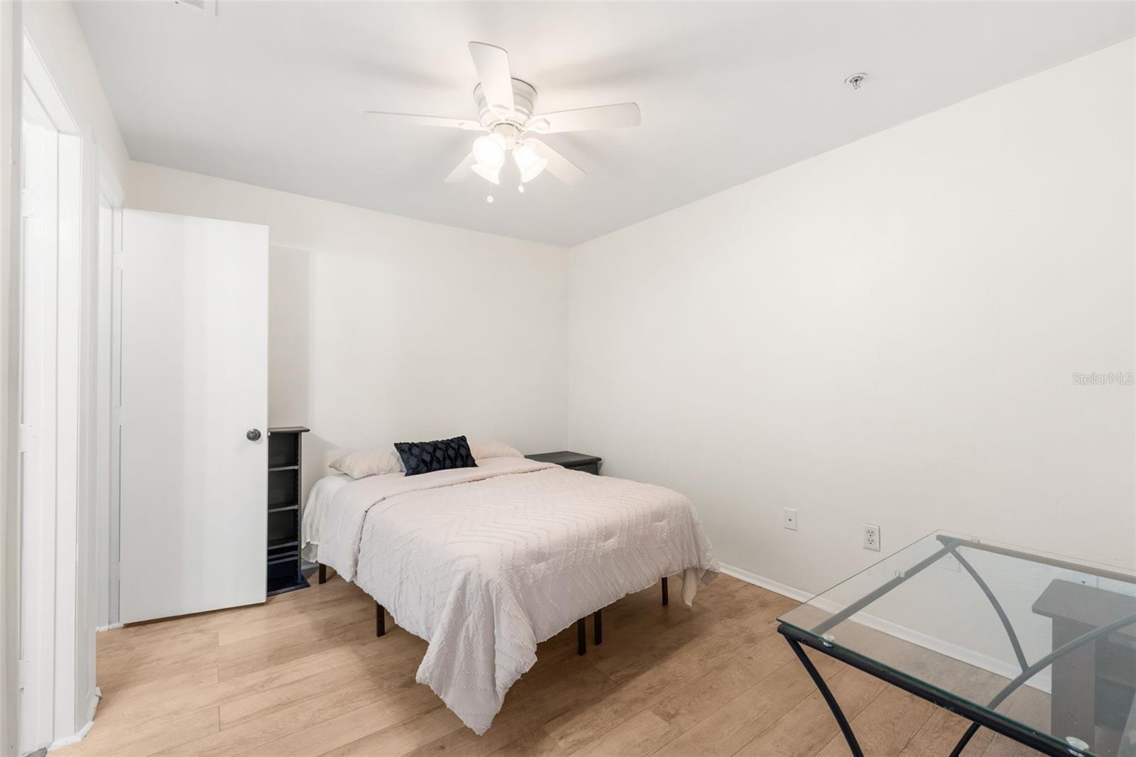 COUNTRYSIDE UNIVERSITY - Residential