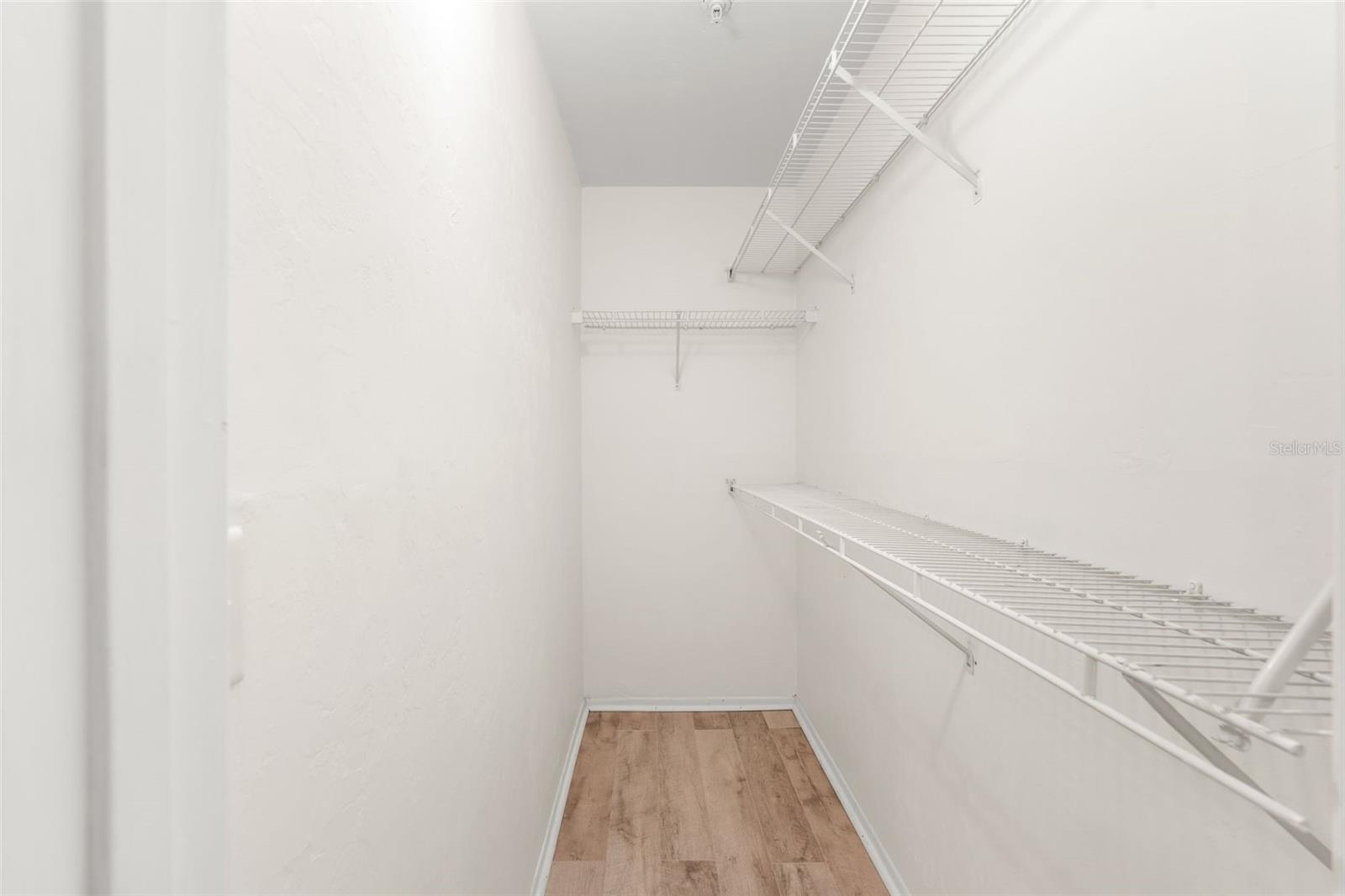 COUNTRYSIDE UNIVERSITY - Residential