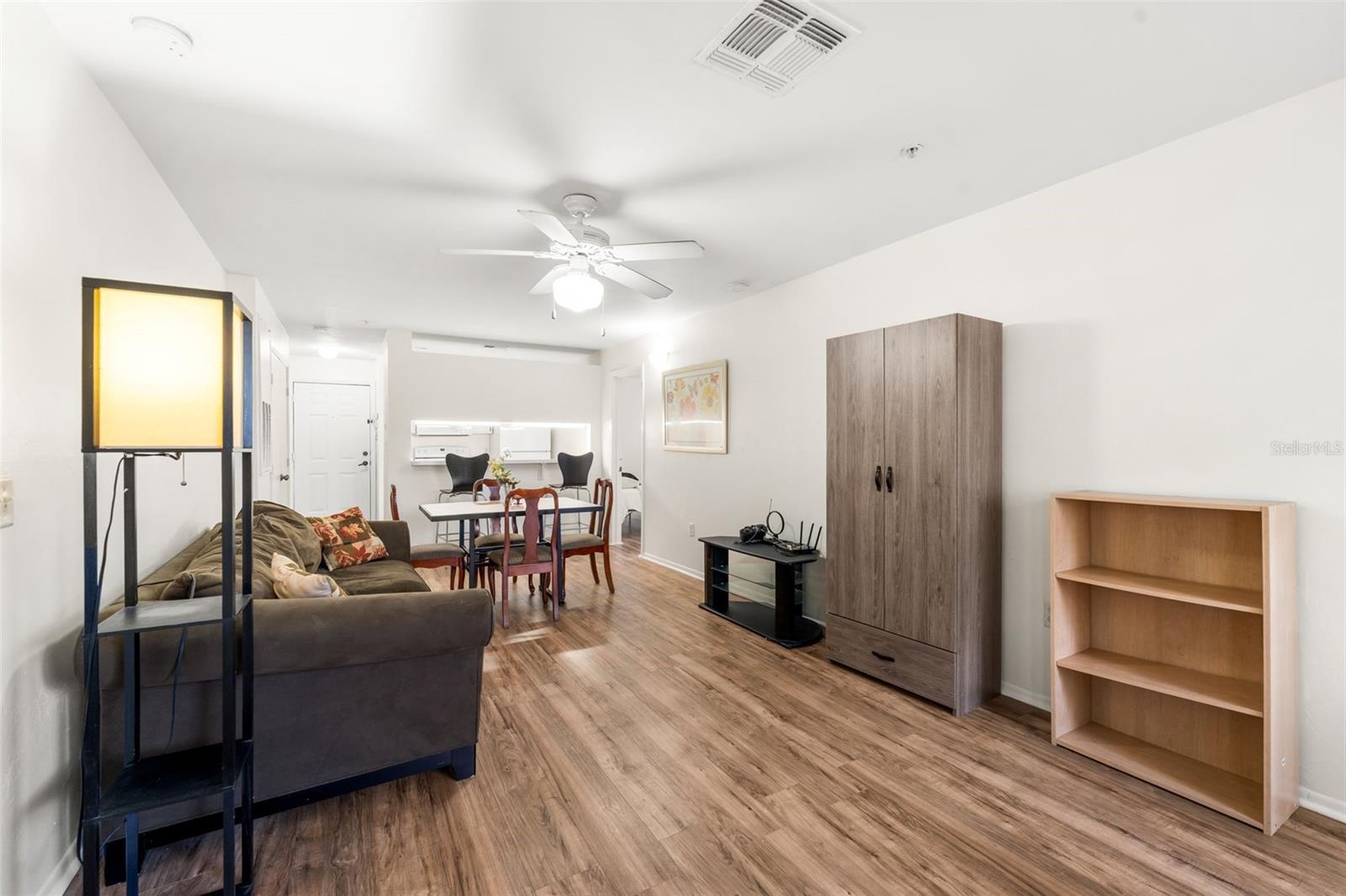 COUNTRYSIDE UNIVERSITY - Residential