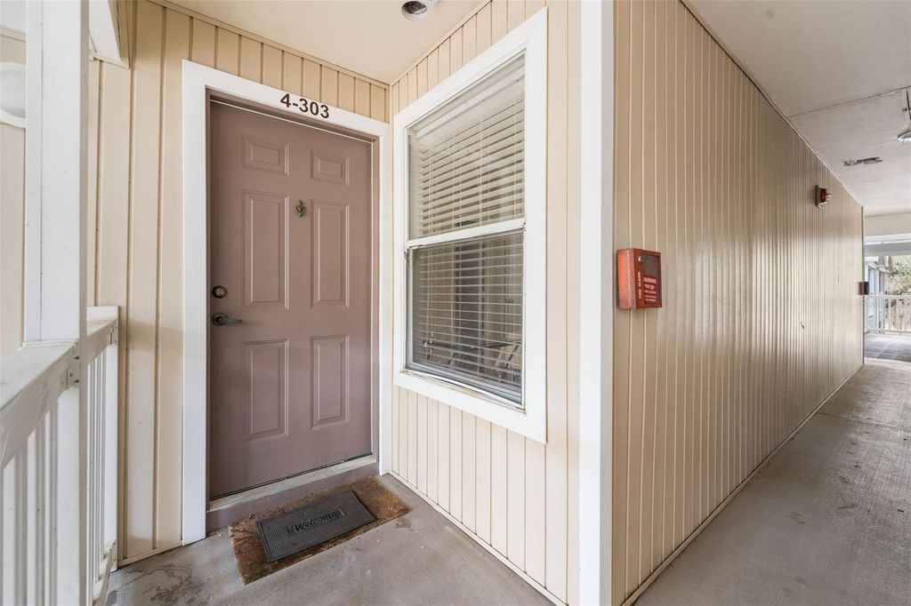 Photo of 4000 SW 23rd Street #4-303, Gainesville, FL 32608 (MLS # GC538396)