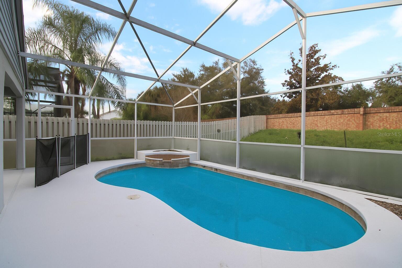 HUNTERS CREEK TR 350 PH 01 - Residential