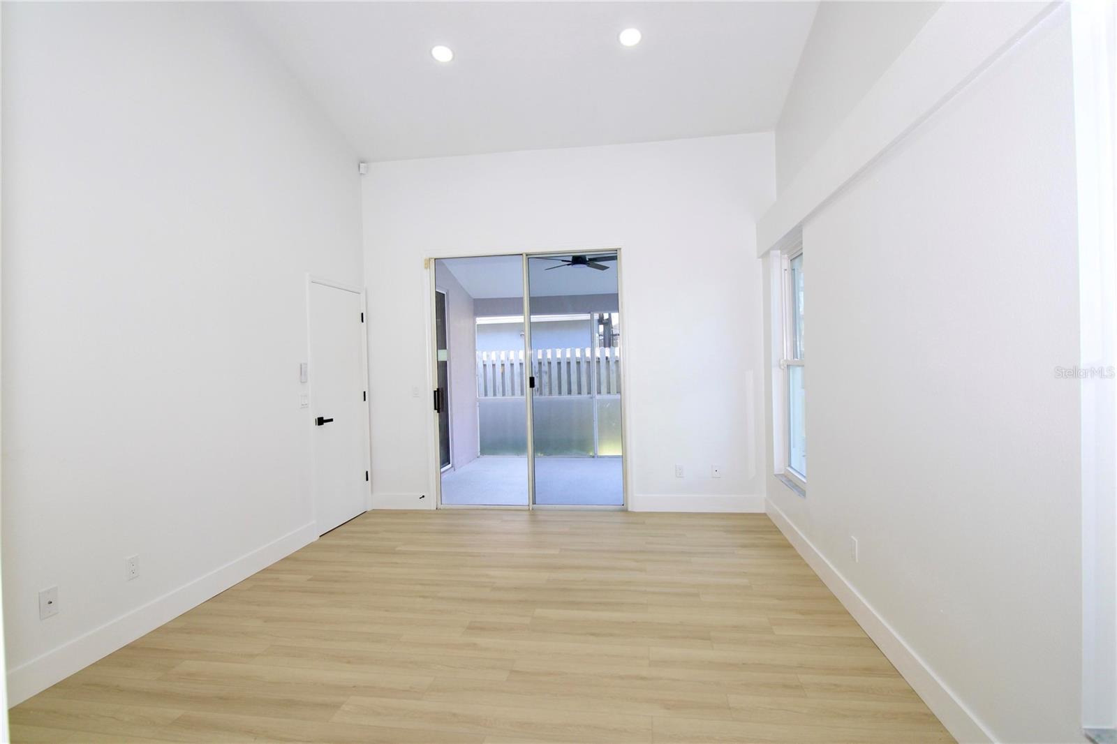 HUNTERS CREEK TR 350 PH 01 - Residential