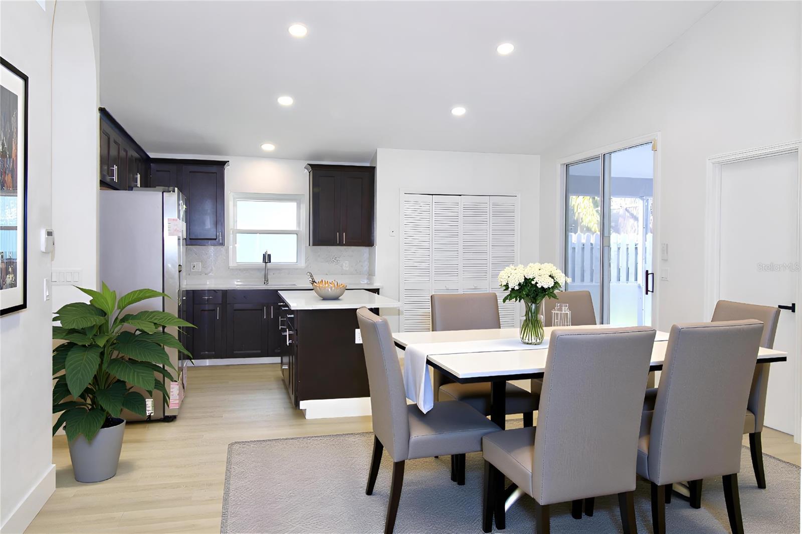 HUNTERS CREEK TR 350 PH 01 - Residential