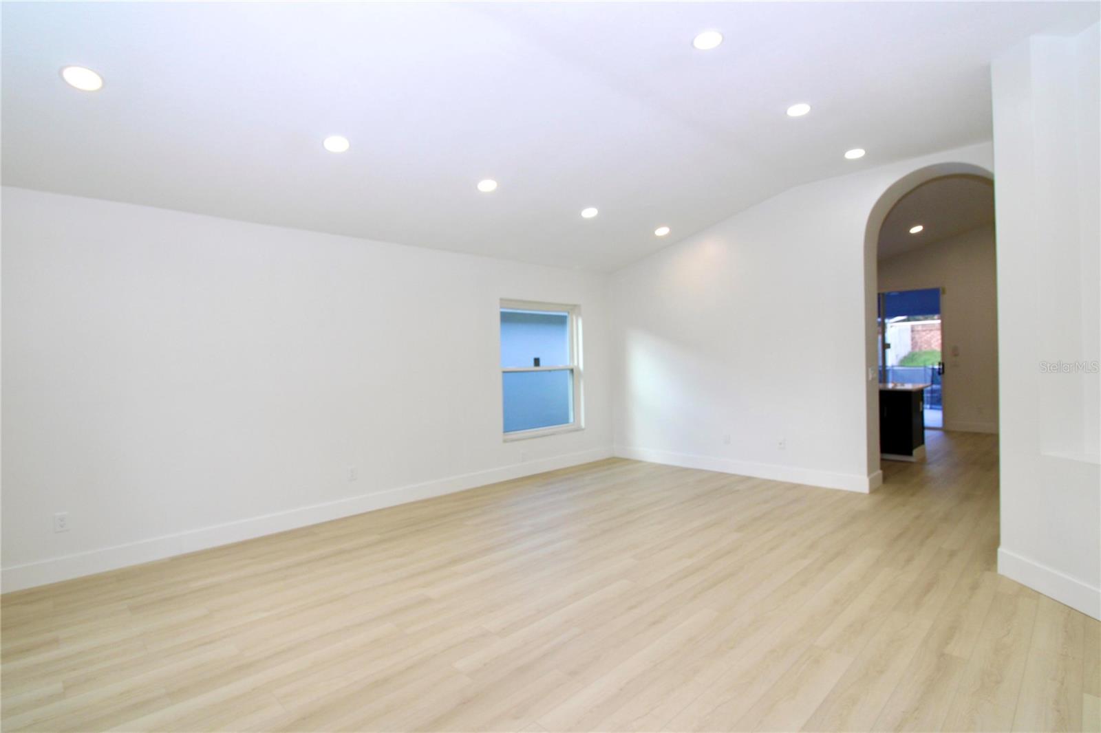 HUNTERS CREEK TR 350 PH 01 - Residential