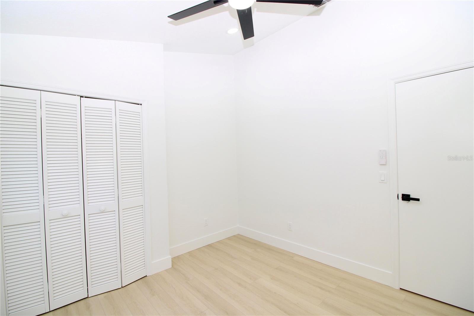 HUNTERS CREEK TR 350 PH 01 - Residential