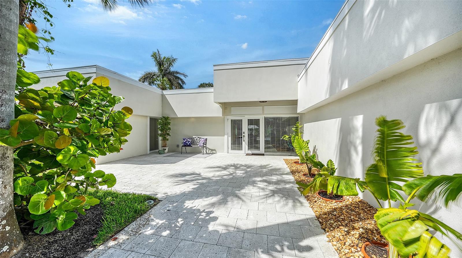 ST ARMANDS DIV - Residential