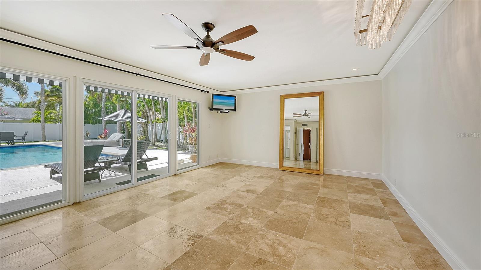 ST ARMANDS DIV - Residential