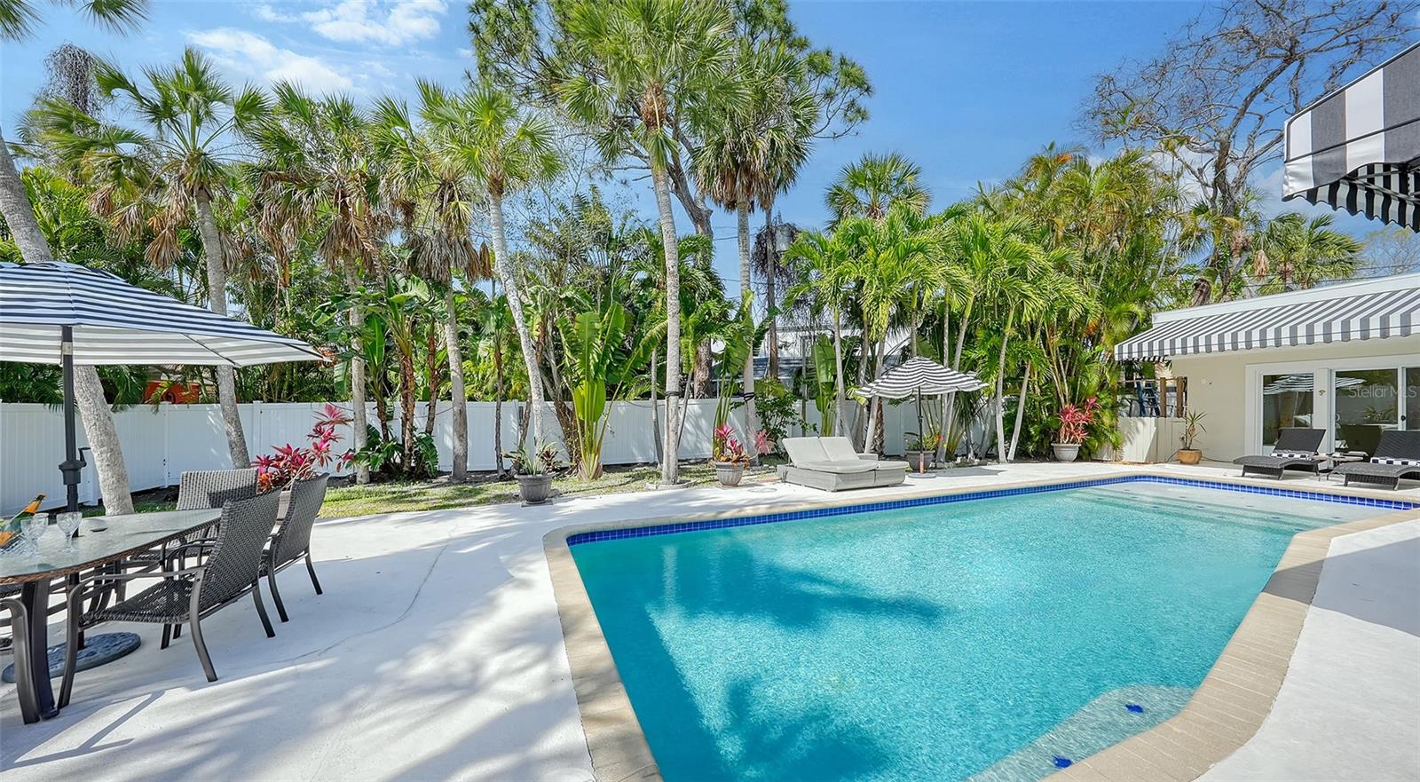 ST ARMANDS DIV - Residential