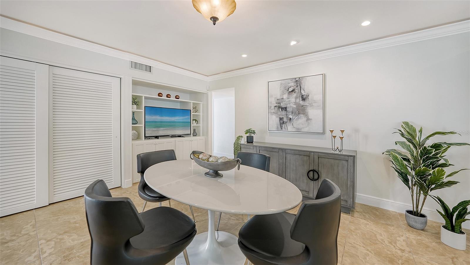 ST ARMANDS DIV - Residential