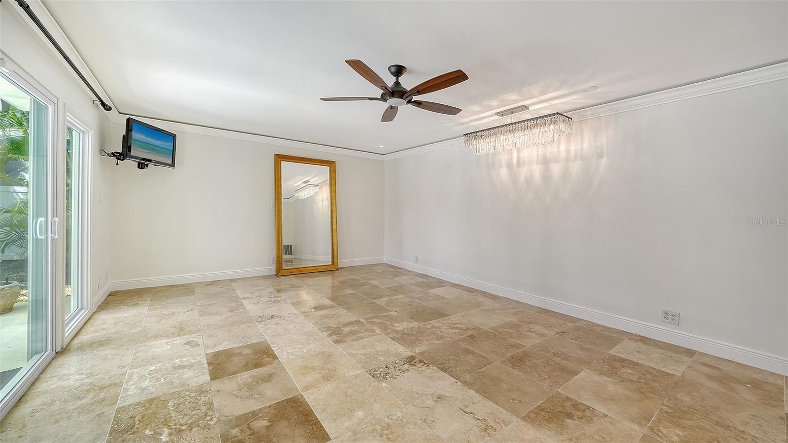 ST ARMANDS DIV - Residential