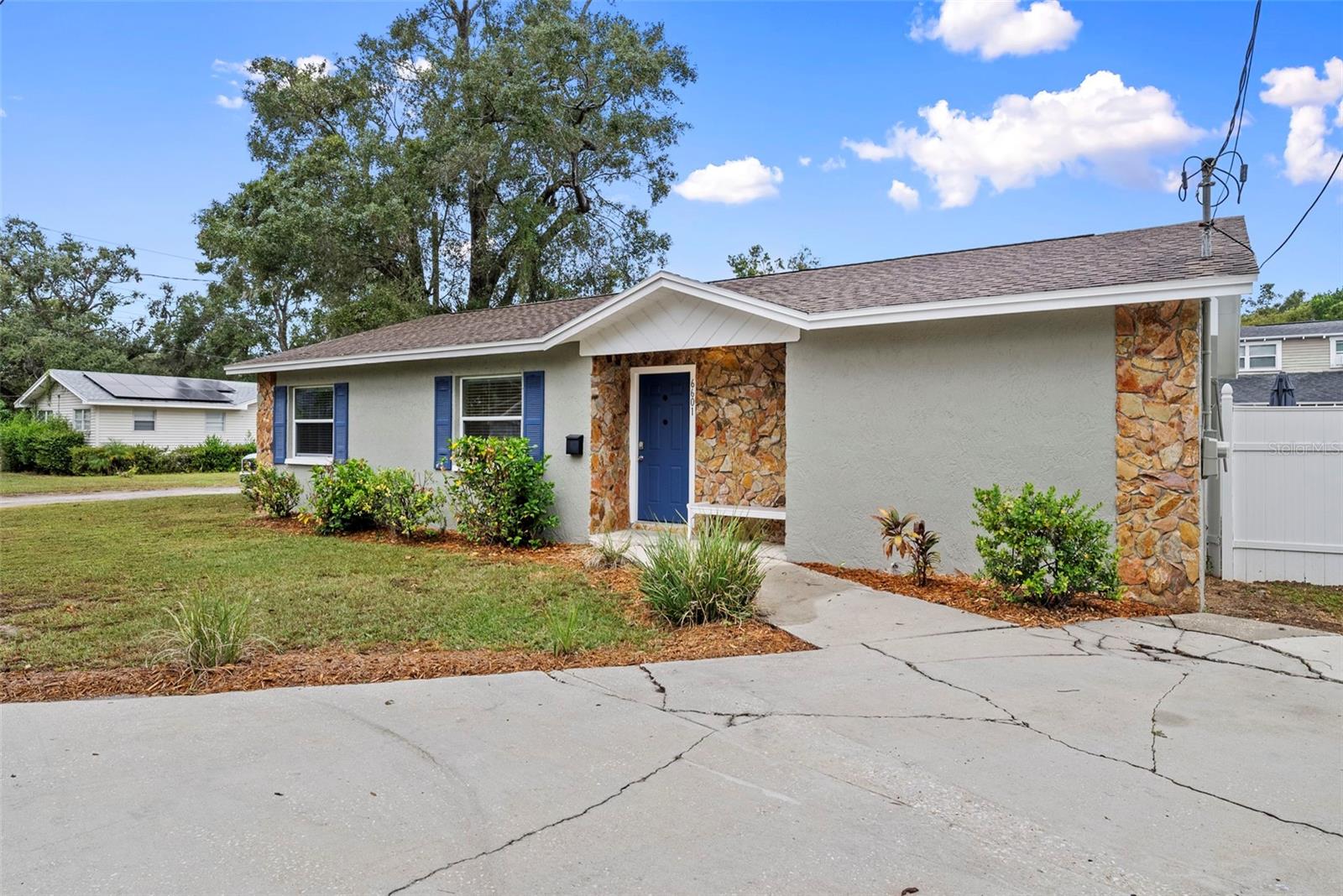 6601 N ELIZABETH STREET