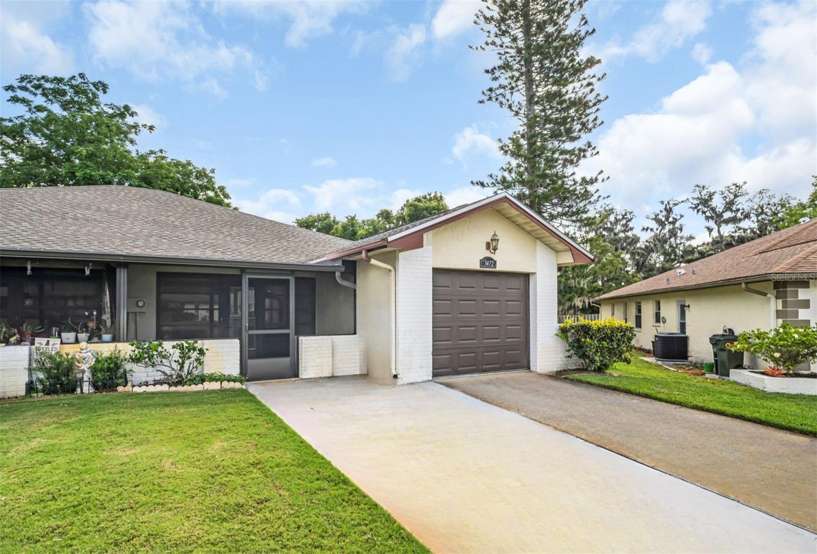 3472 MACLAREN DRIVE