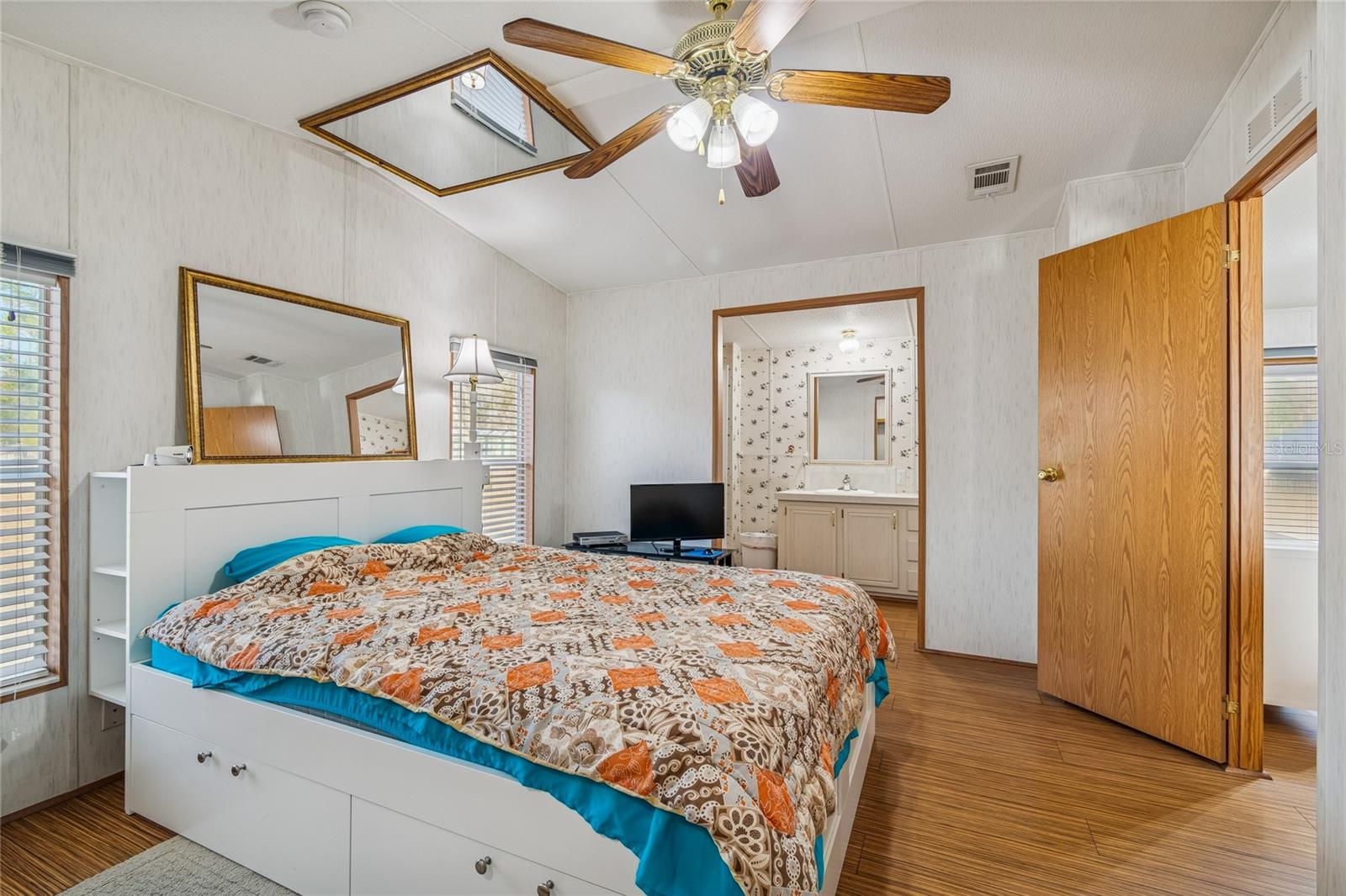 MOON LAKE ESTATES - Residential