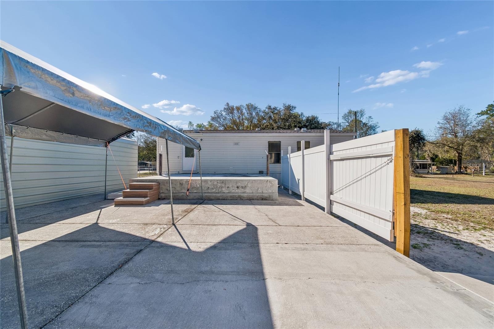 MOON LAKE ESTATES - Residential