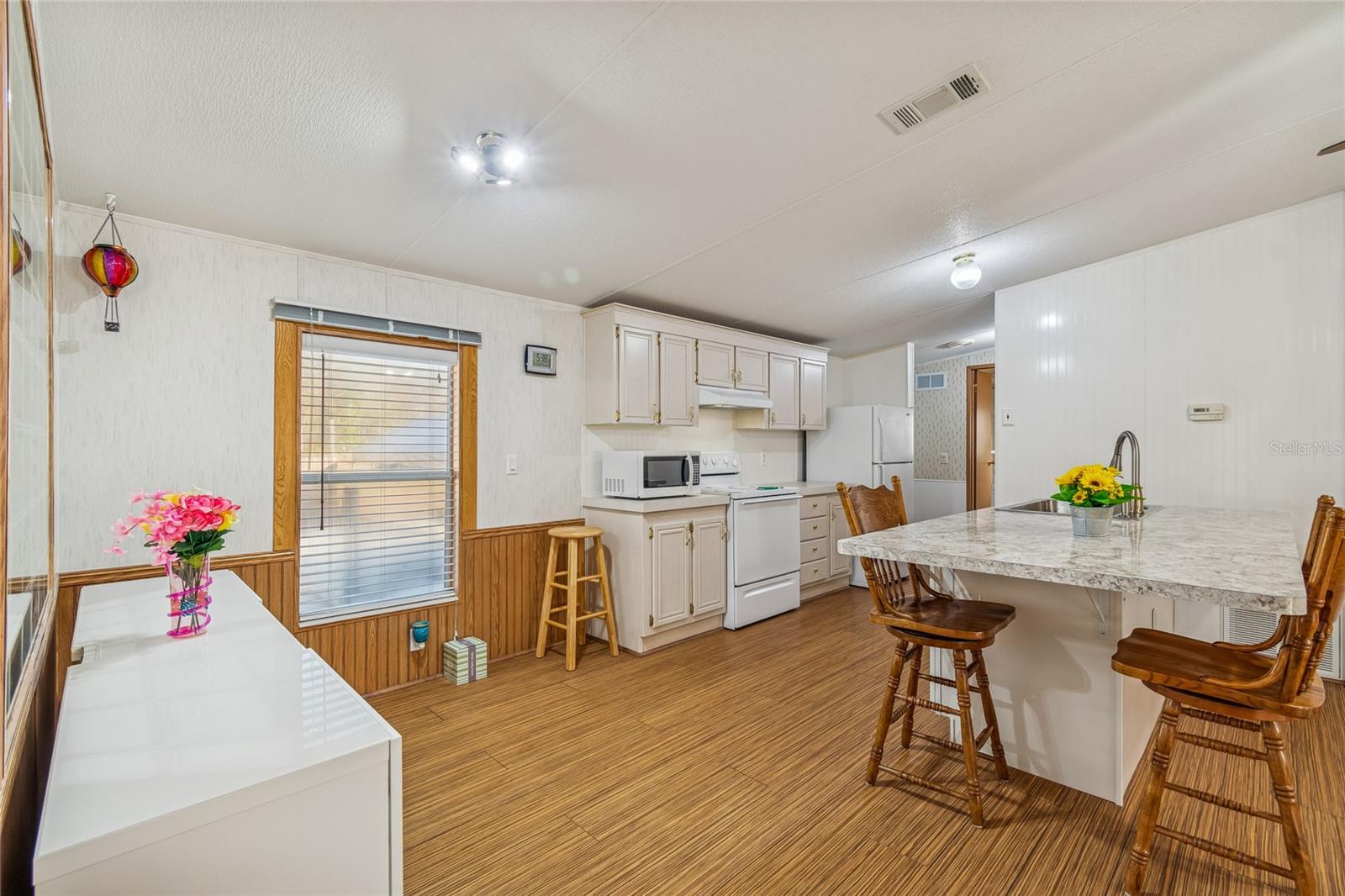 MOON LAKE ESTATES - Residential