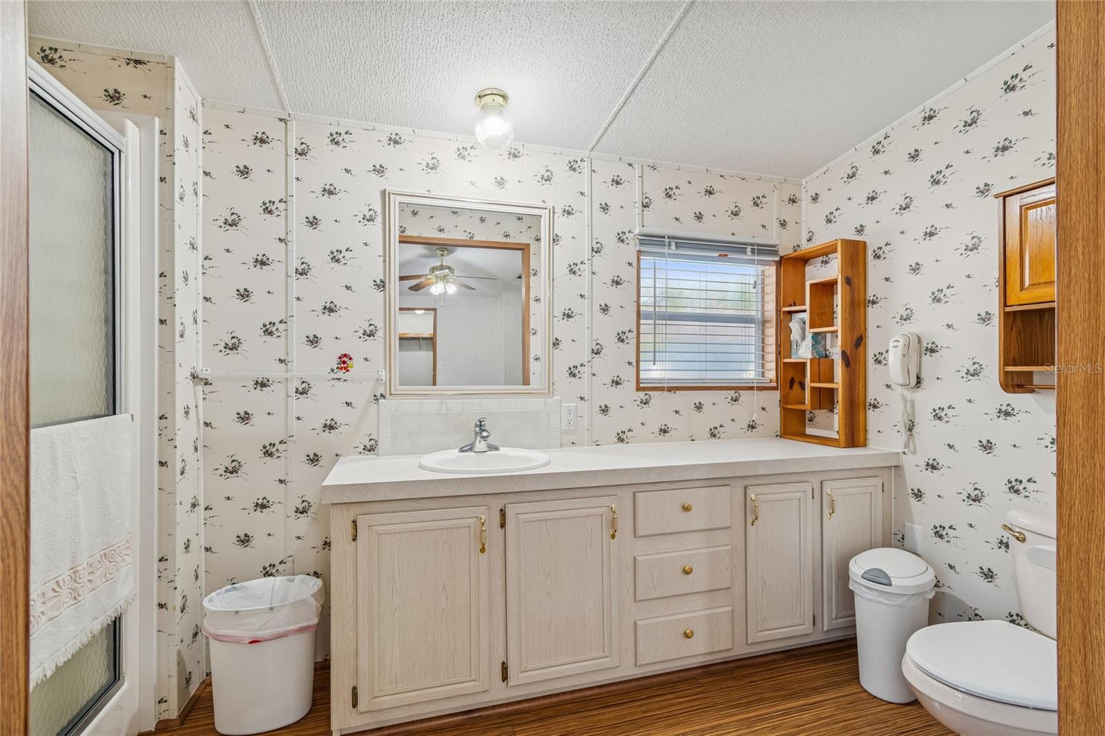 MOON LAKE ESTATES - Residential