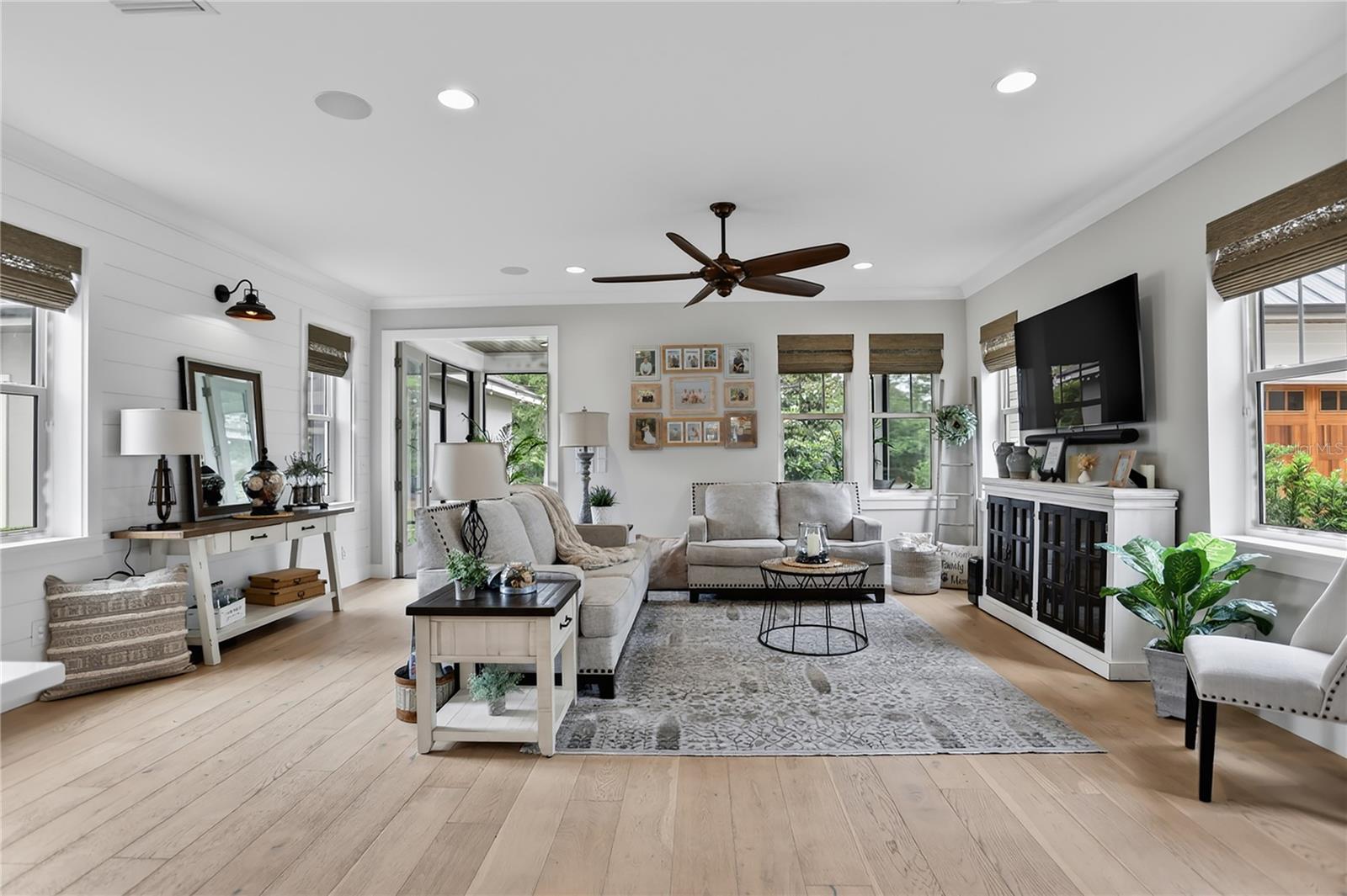 GARDEN WEST - Residential