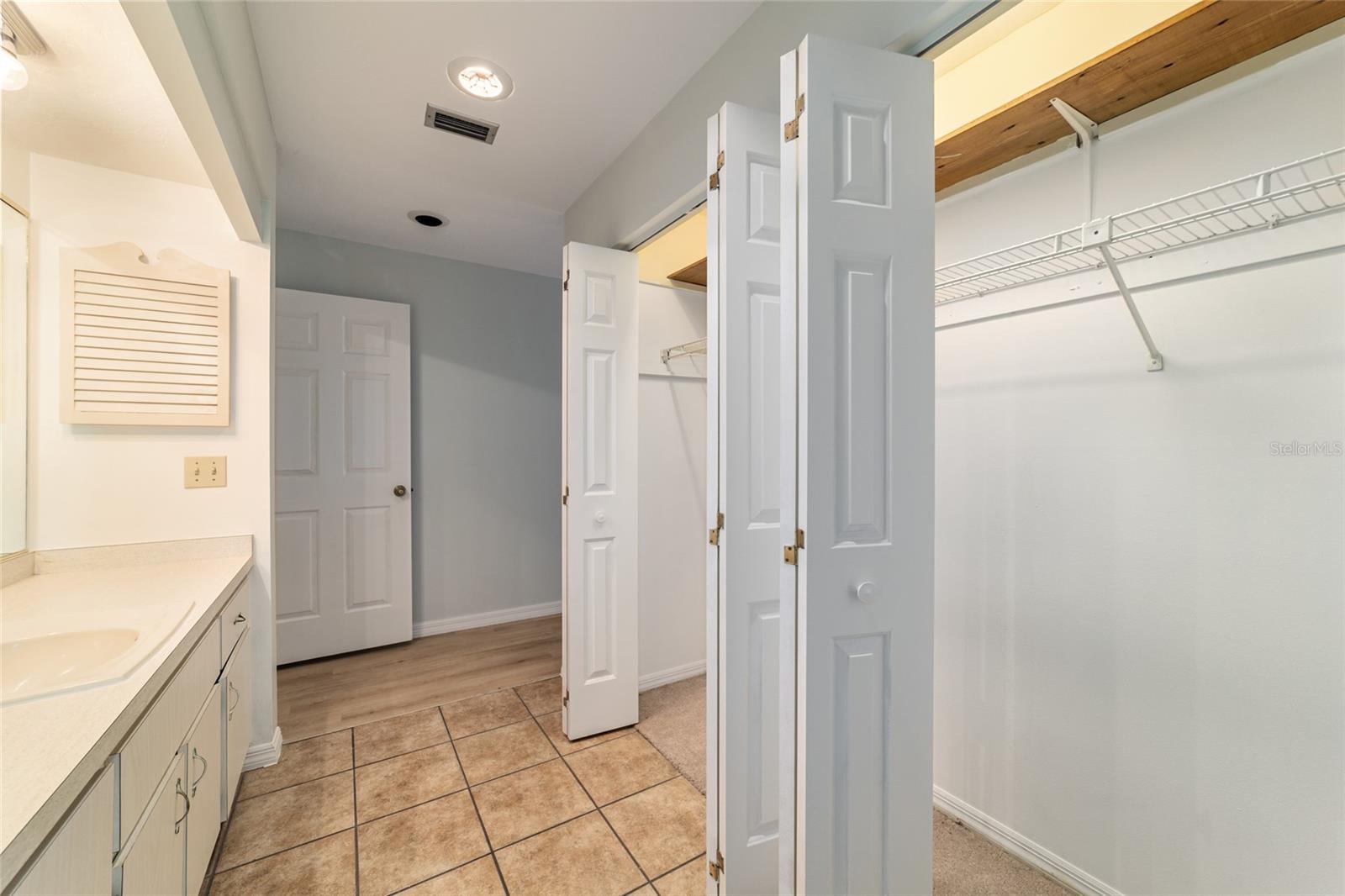 FOX MEADOW - Residential