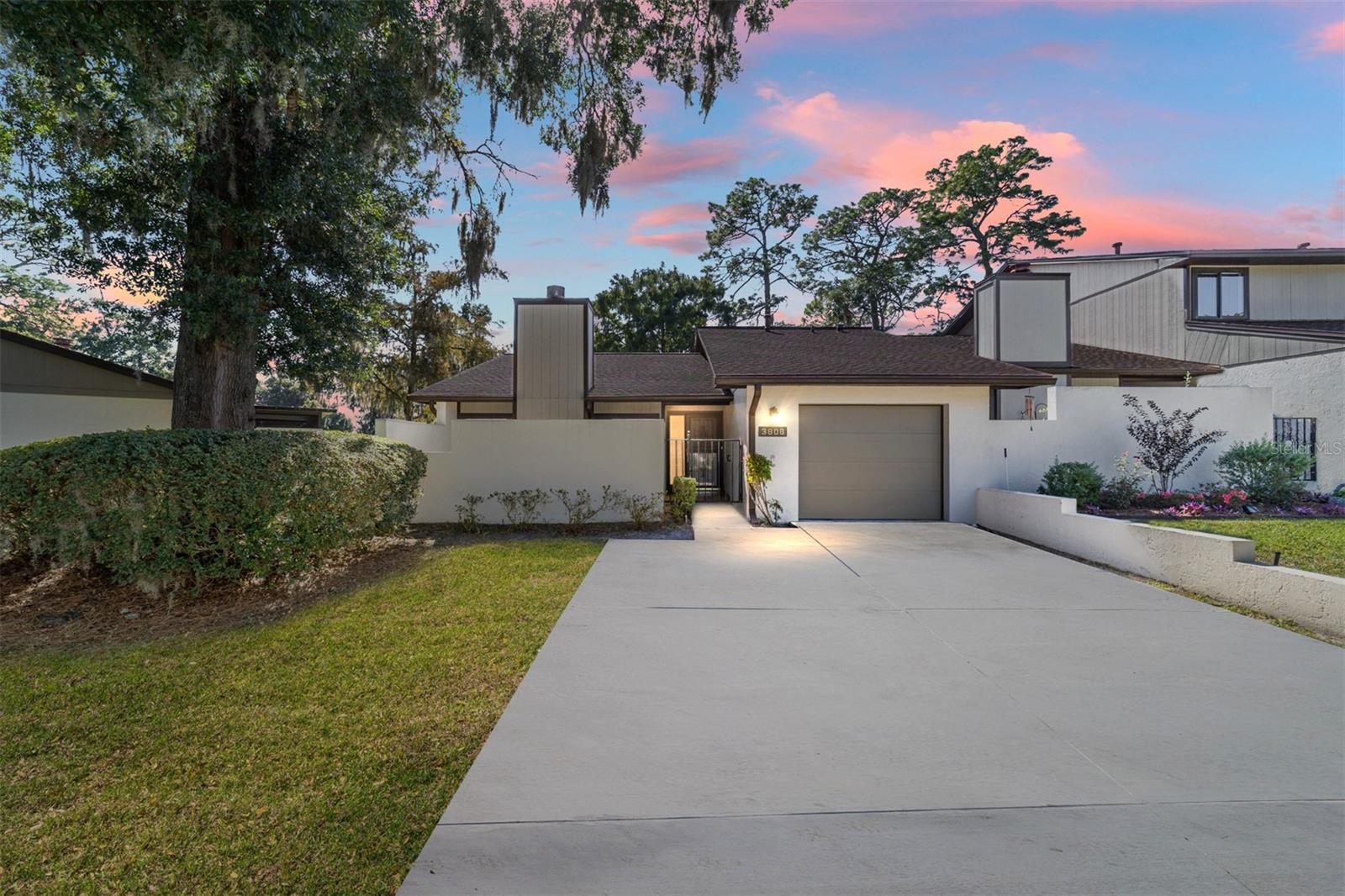 FOX MEADOW - Residential