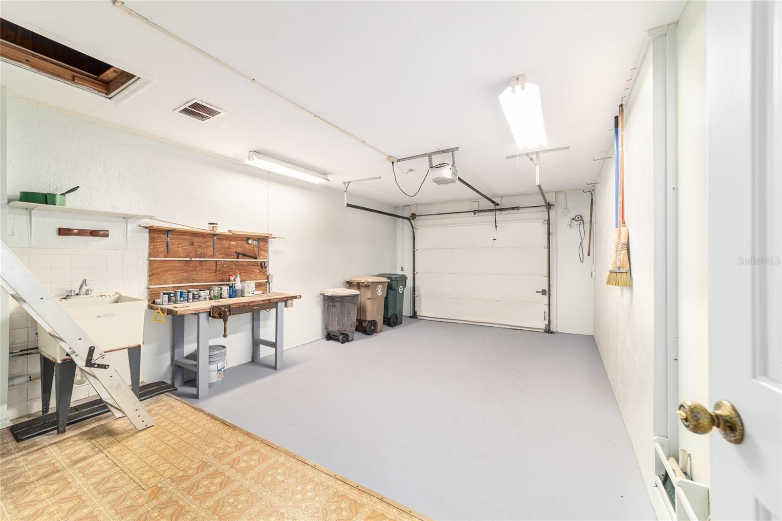 FOX MEADOW - Residential