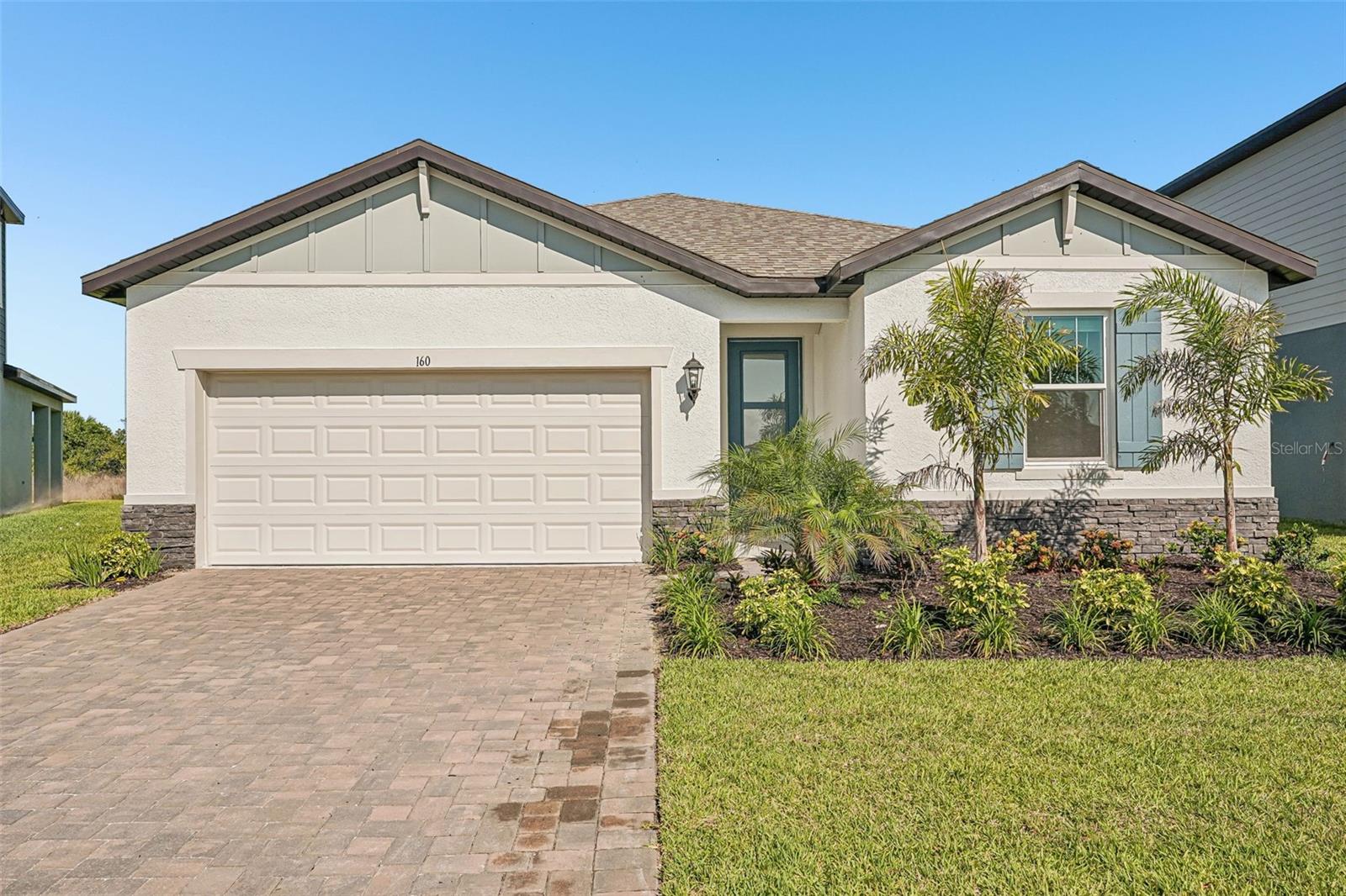 MAGNOLIA BAY - Residential