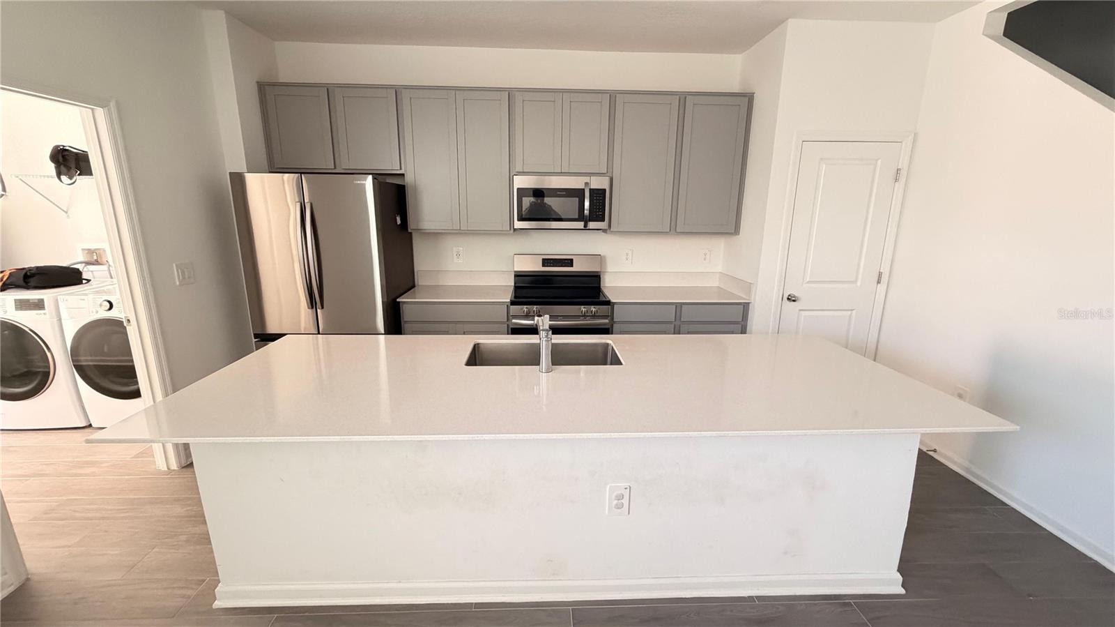 WELLNESS RDG PH 1-A - Residential Lease