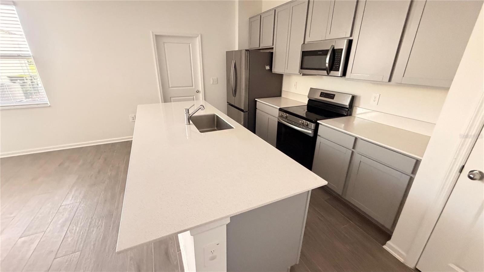 WELLNESS RDG PH 1-A - Residential Lease