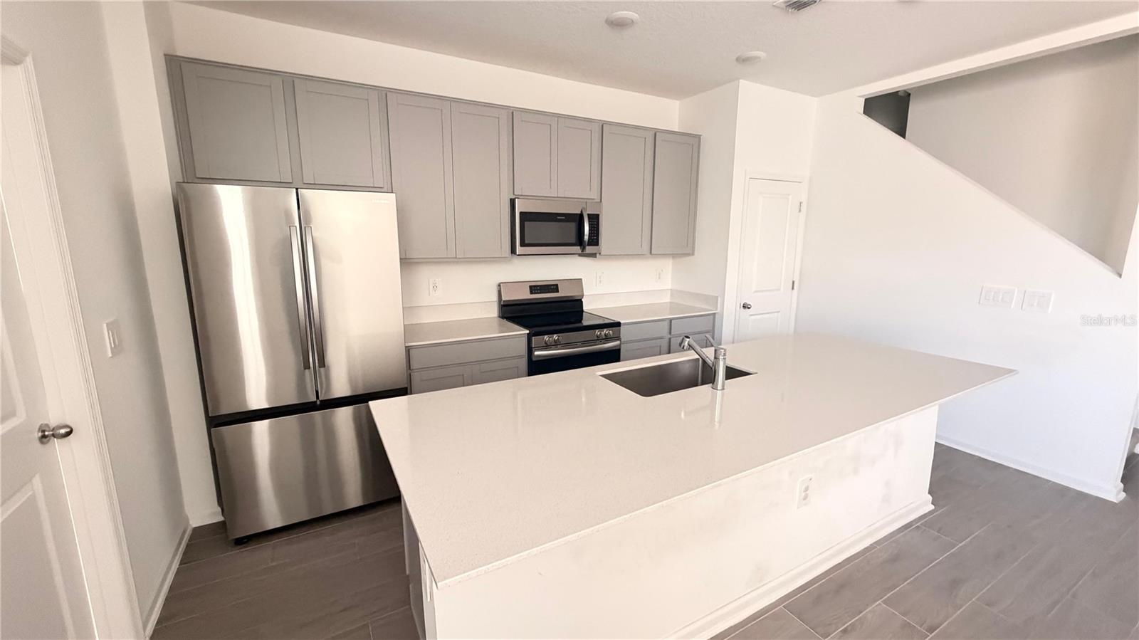 WELLNESS RDG PH 1-A - Residential Lease