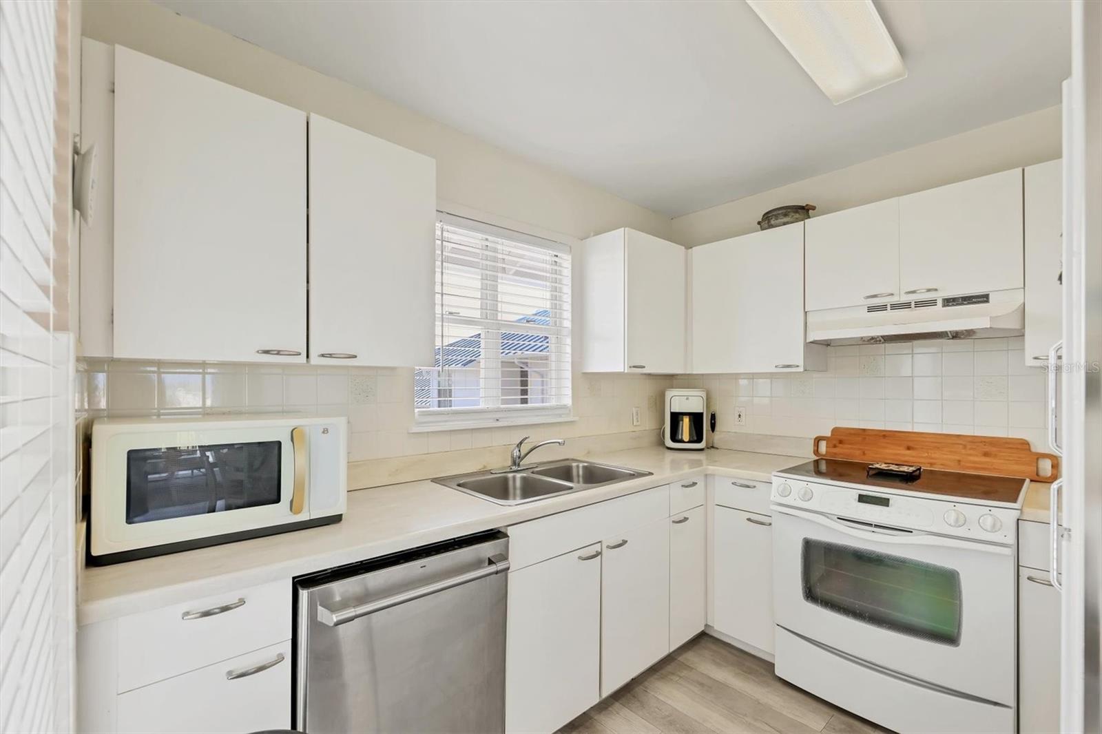 SHORELINE TERRACES III AT PERICO BAY 1&2 - Residential