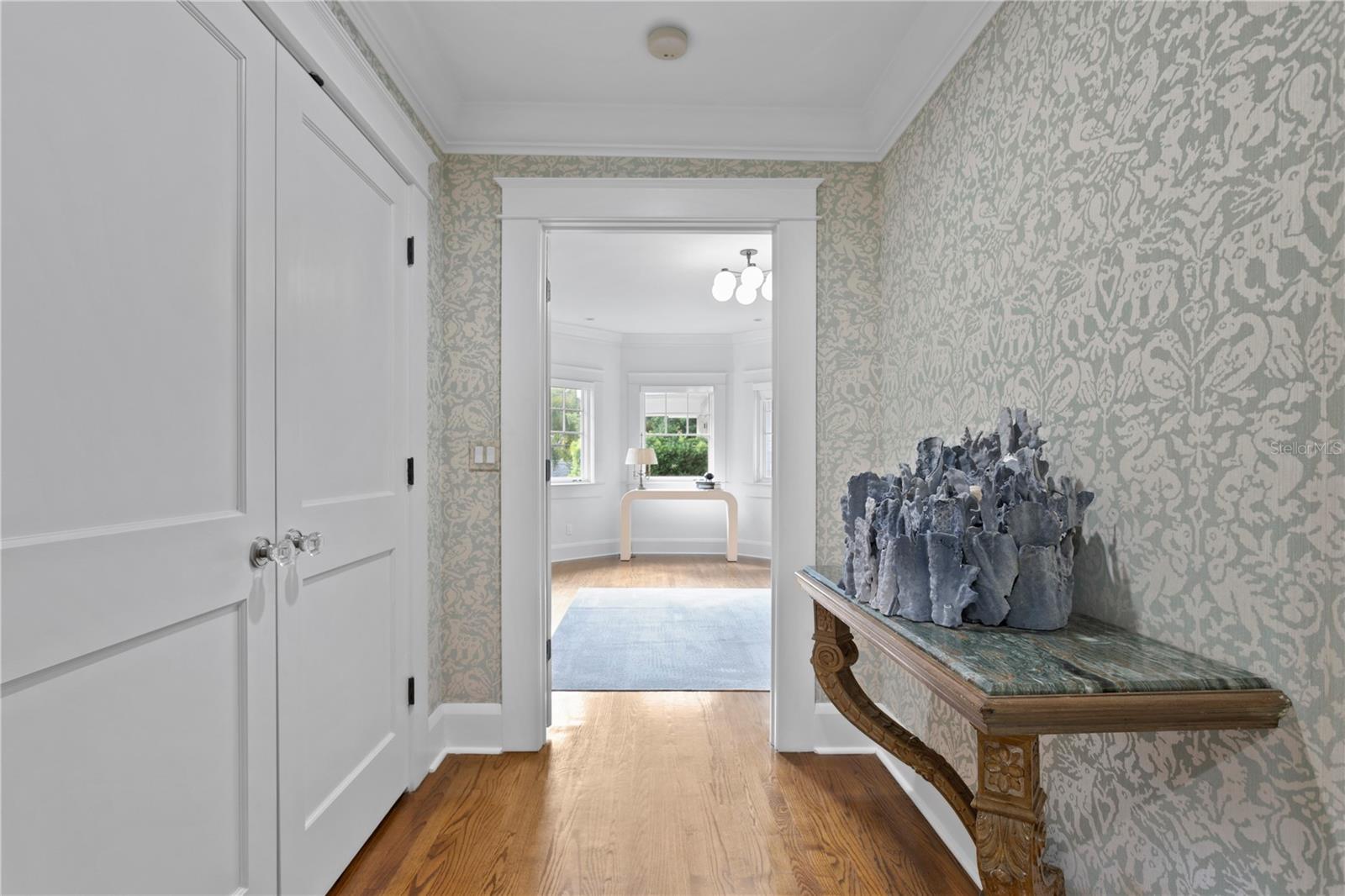 WEST NEW SUBURB BEAUTIFUL - Residential