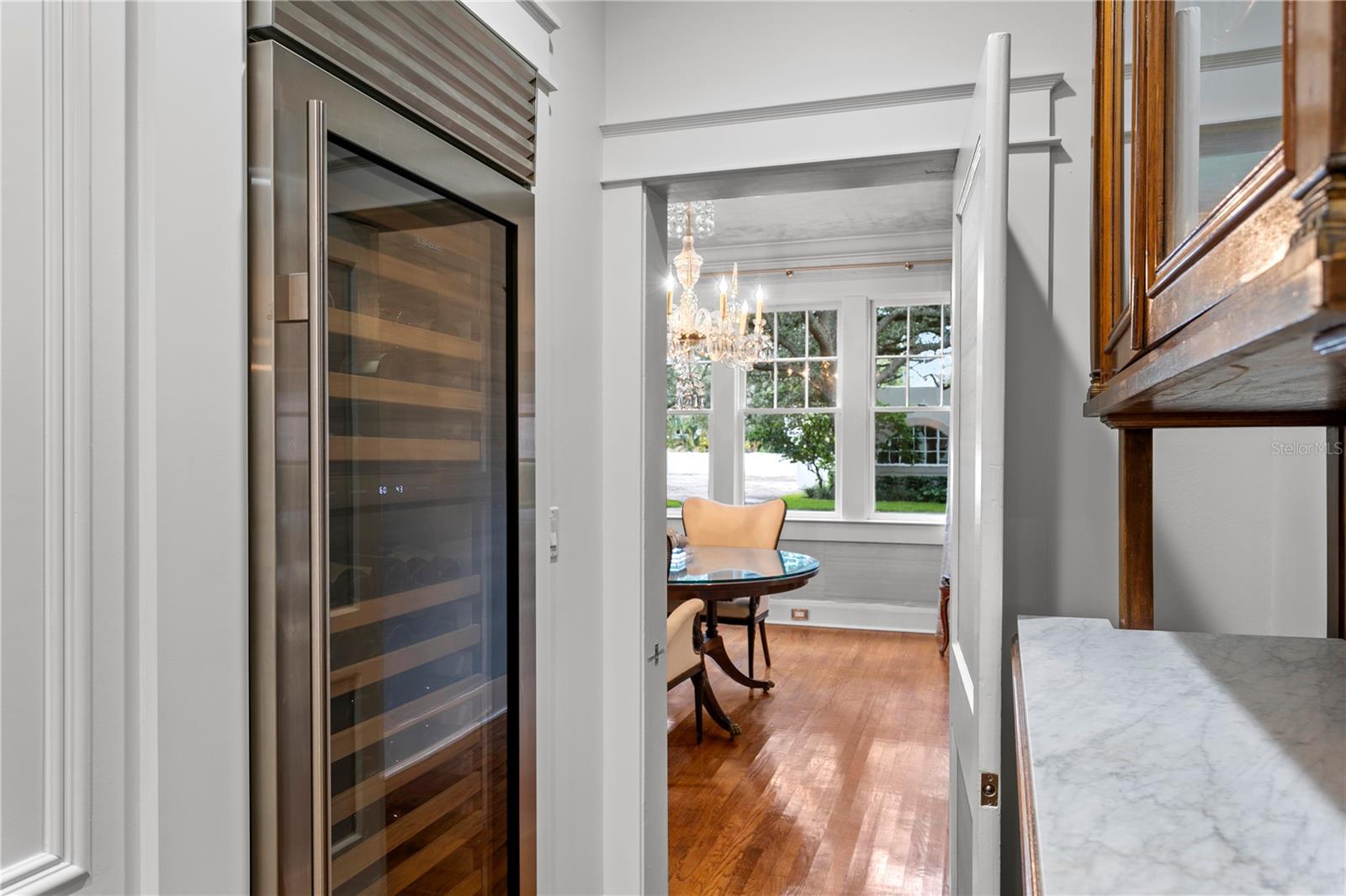 WEST NEW SUBURB BEAUTIFUL - Residential