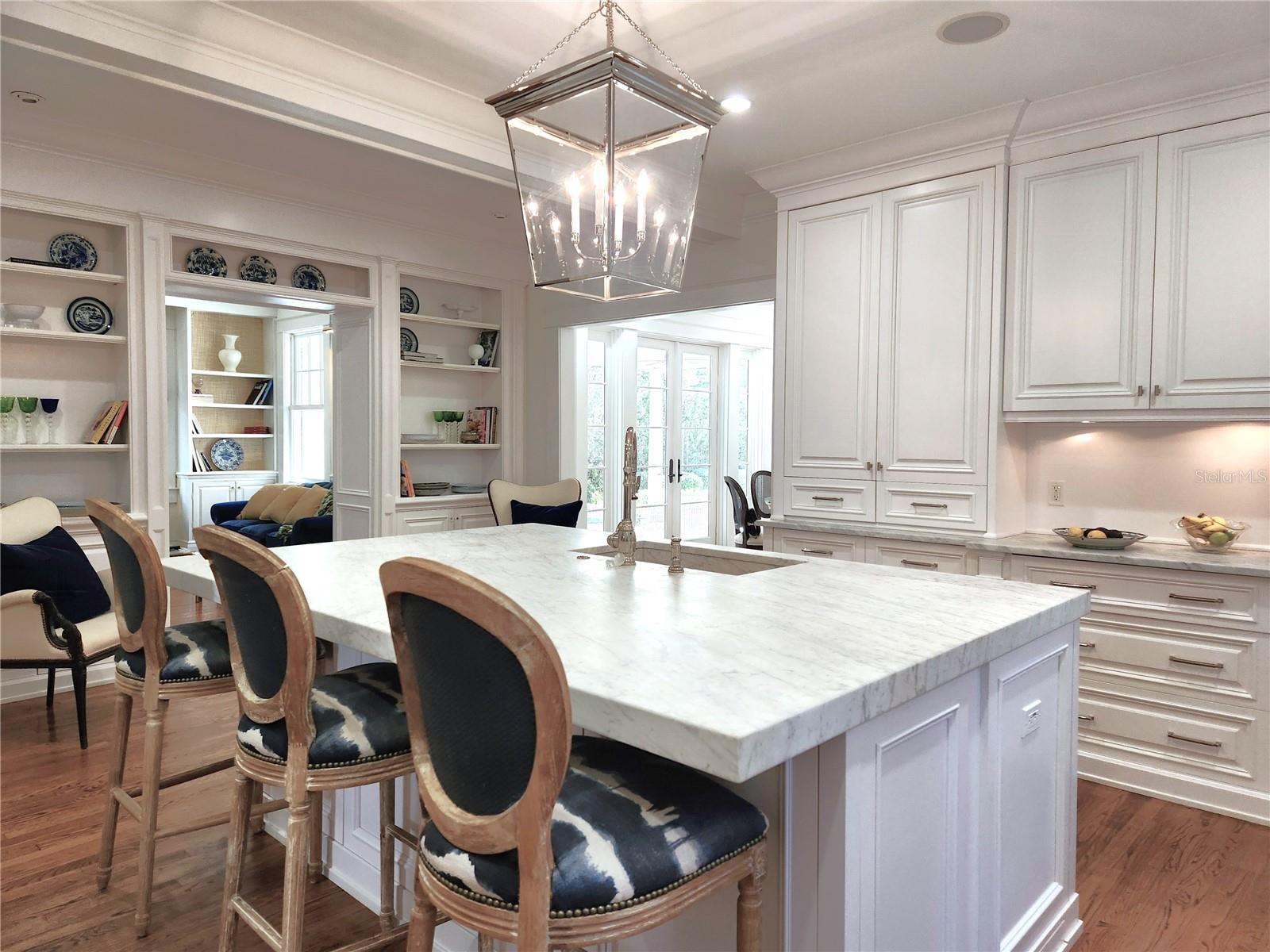 WEST NEW SUBURB BEAUTIFUL - Residential