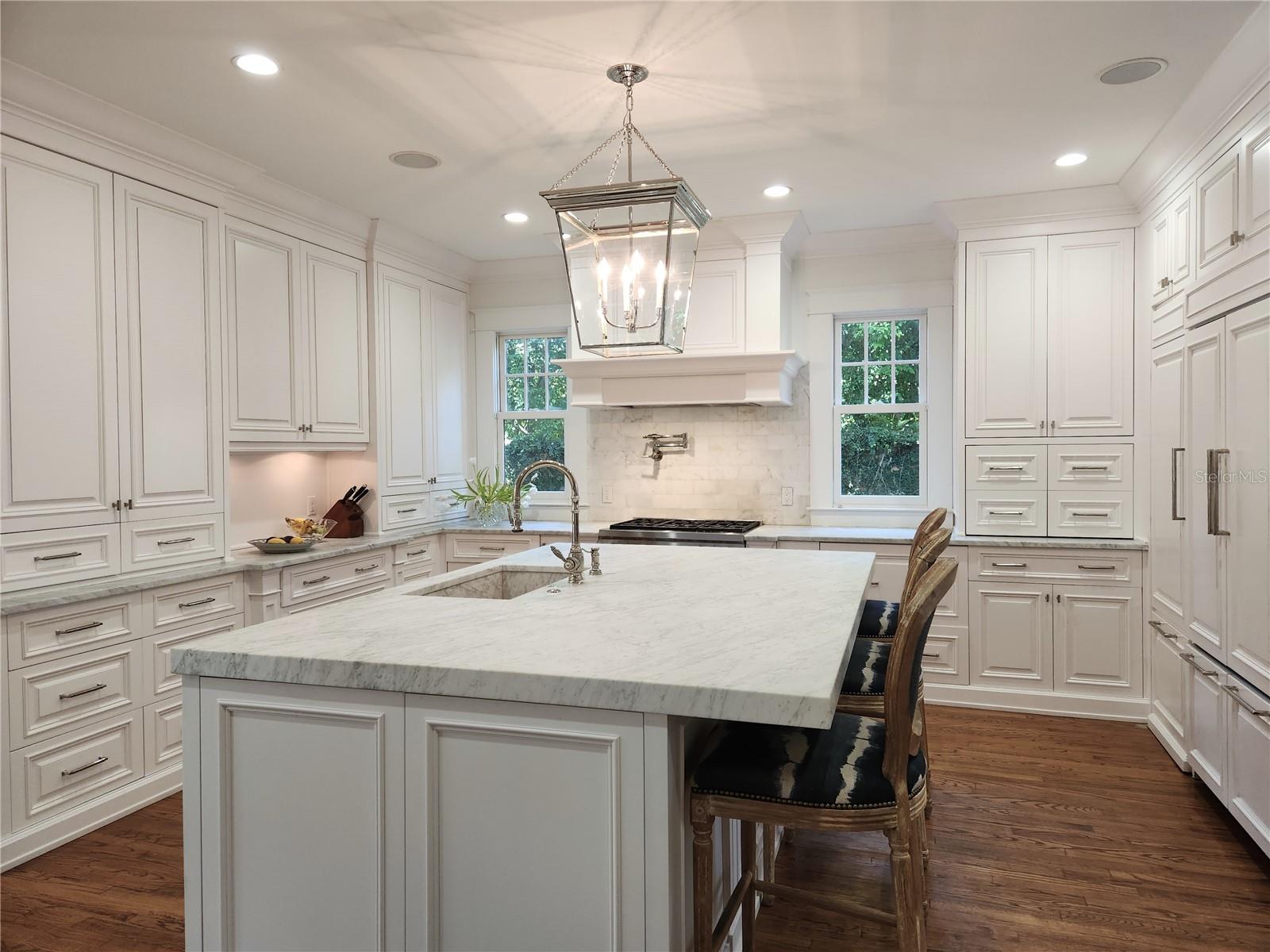 WEST NEW SUBURB BEAUTIFUL - Residential