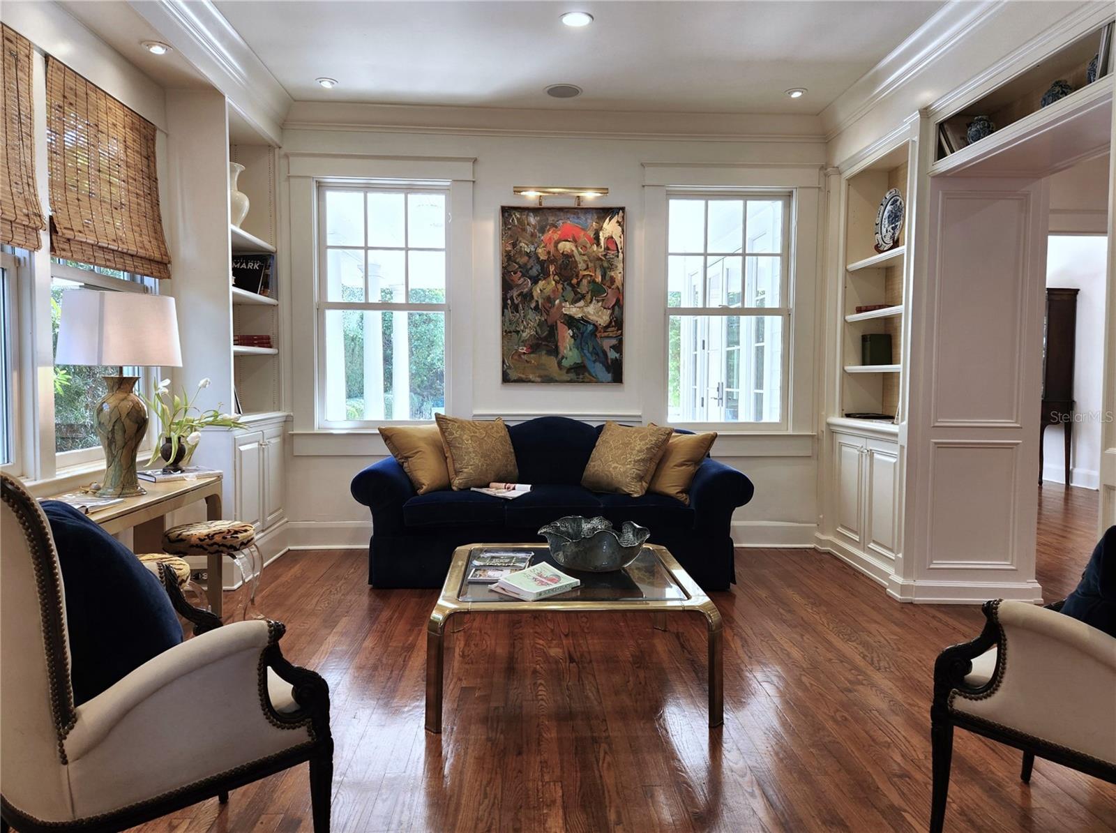 WEST NEW SUBURB BEAUTIFUL - Residential