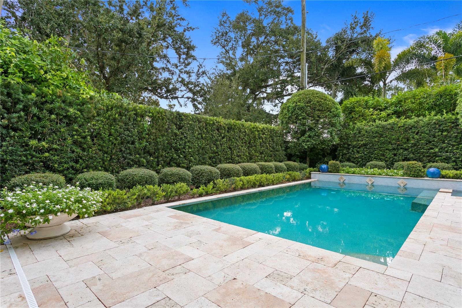 WEST NEW SUBURB BEAUTIFUL - Residential