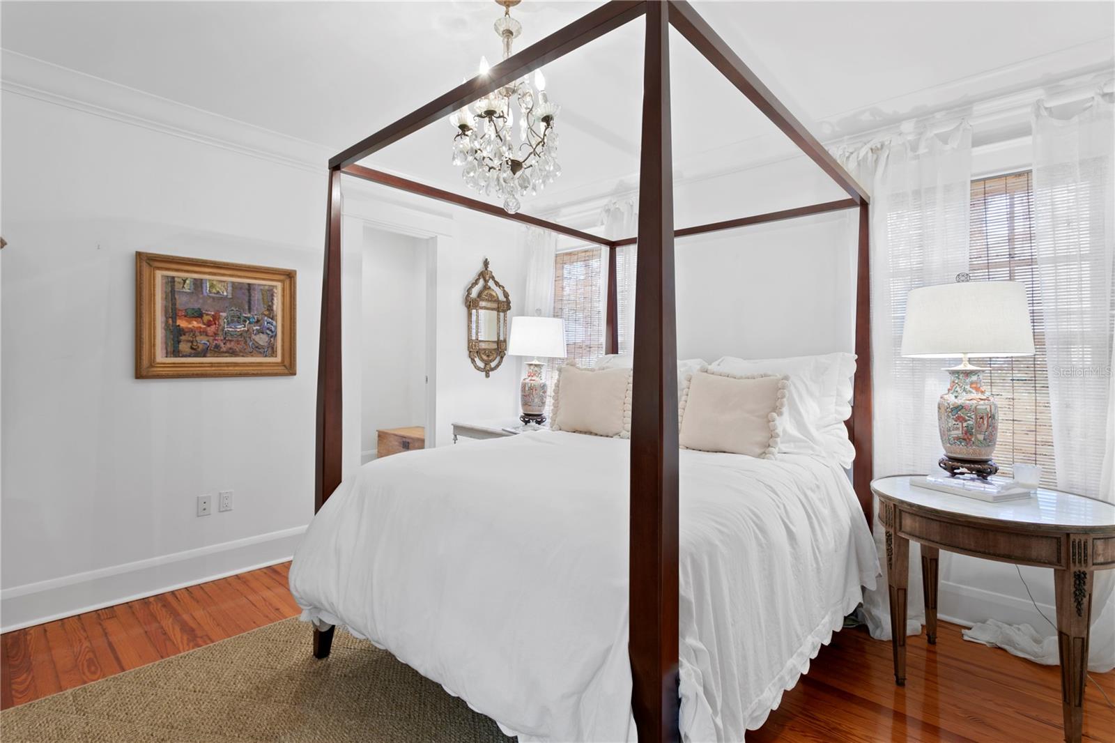 WEST NEW SUBURB BEAUTIFUL - Residential