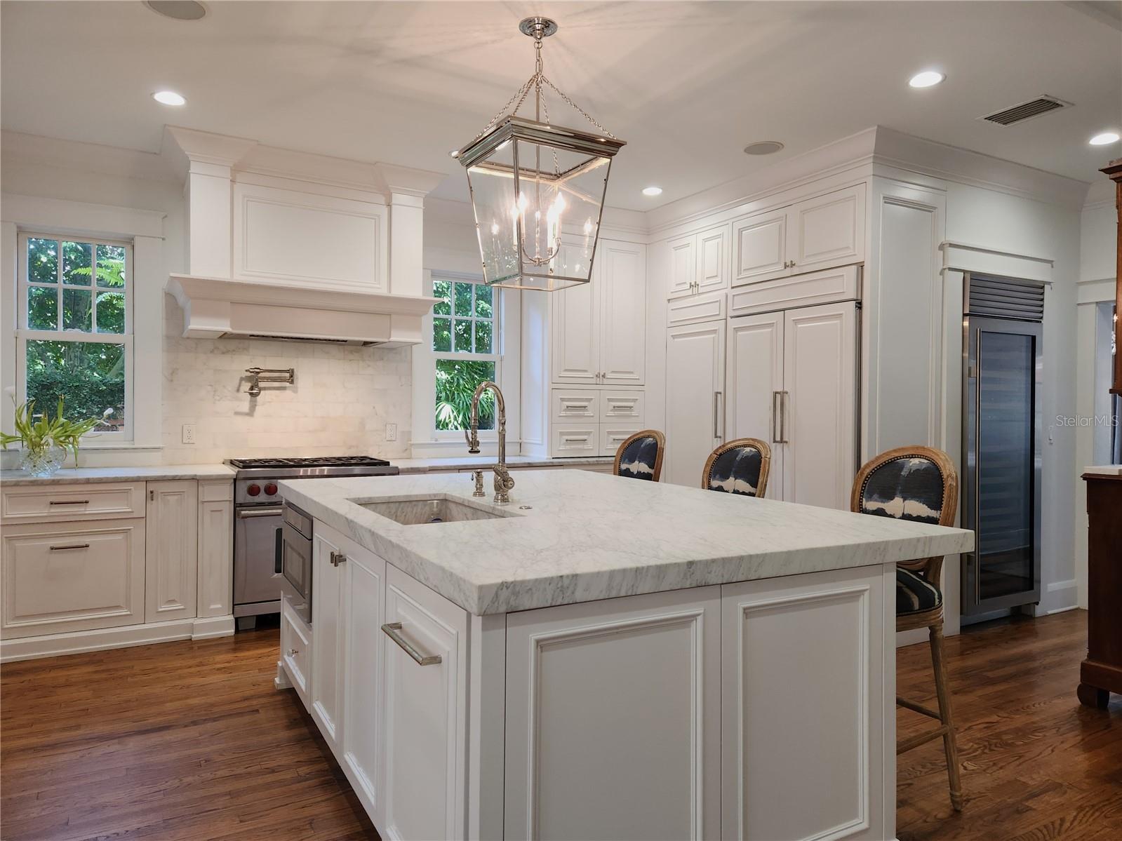 WEST NEW SUBURB BEAUTIFUL - Residential