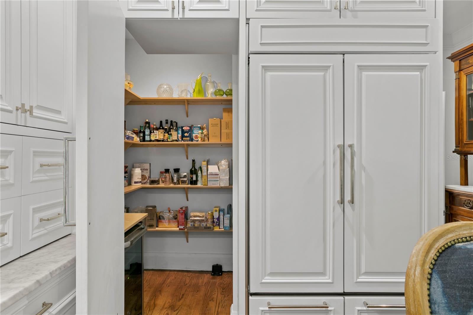 WEST NEW SUBURB BEAUTIFUL - Residential