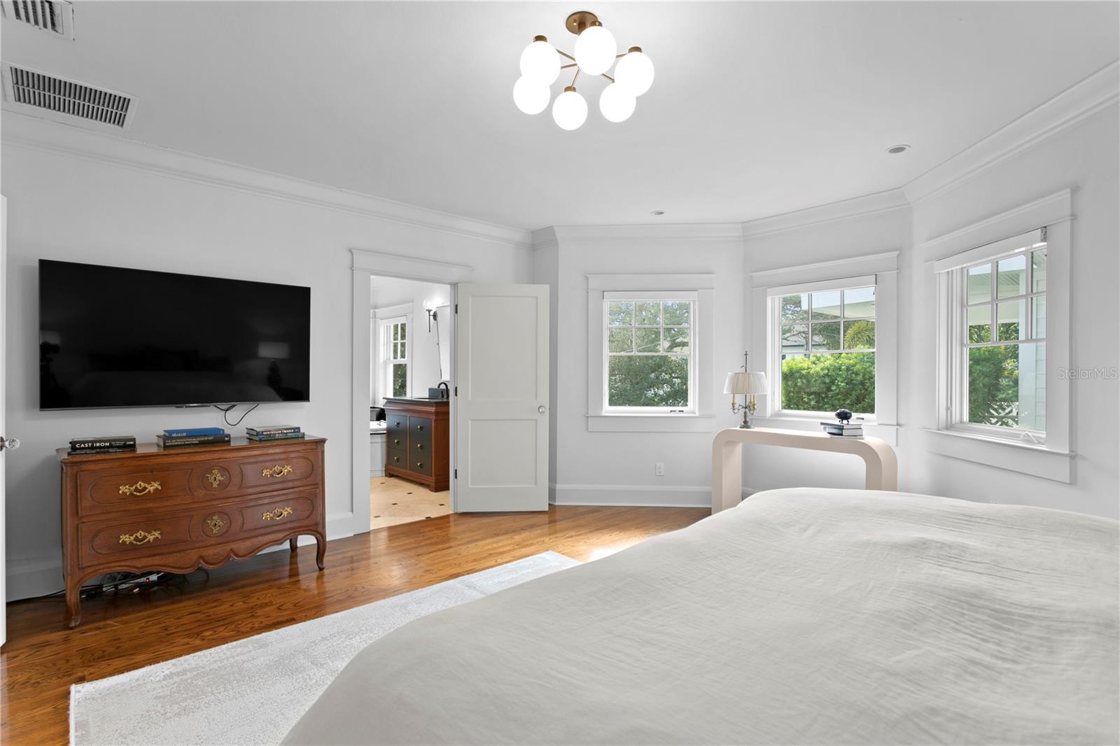 WEST NEW SUBURB BEAUTIFUL - Residential