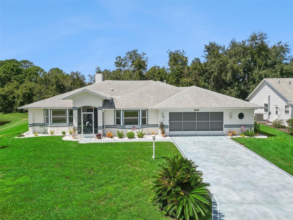 Photo of 27138 Racquet Circle, Leesburg, FL 34748 (MLS # G5117456)