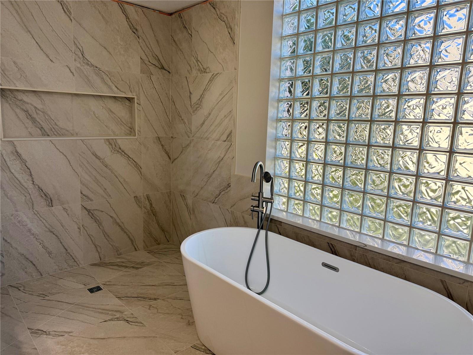 MOUNT DORA COUNTRY CLUB MOUNT DORA UNIT 03 - Residential