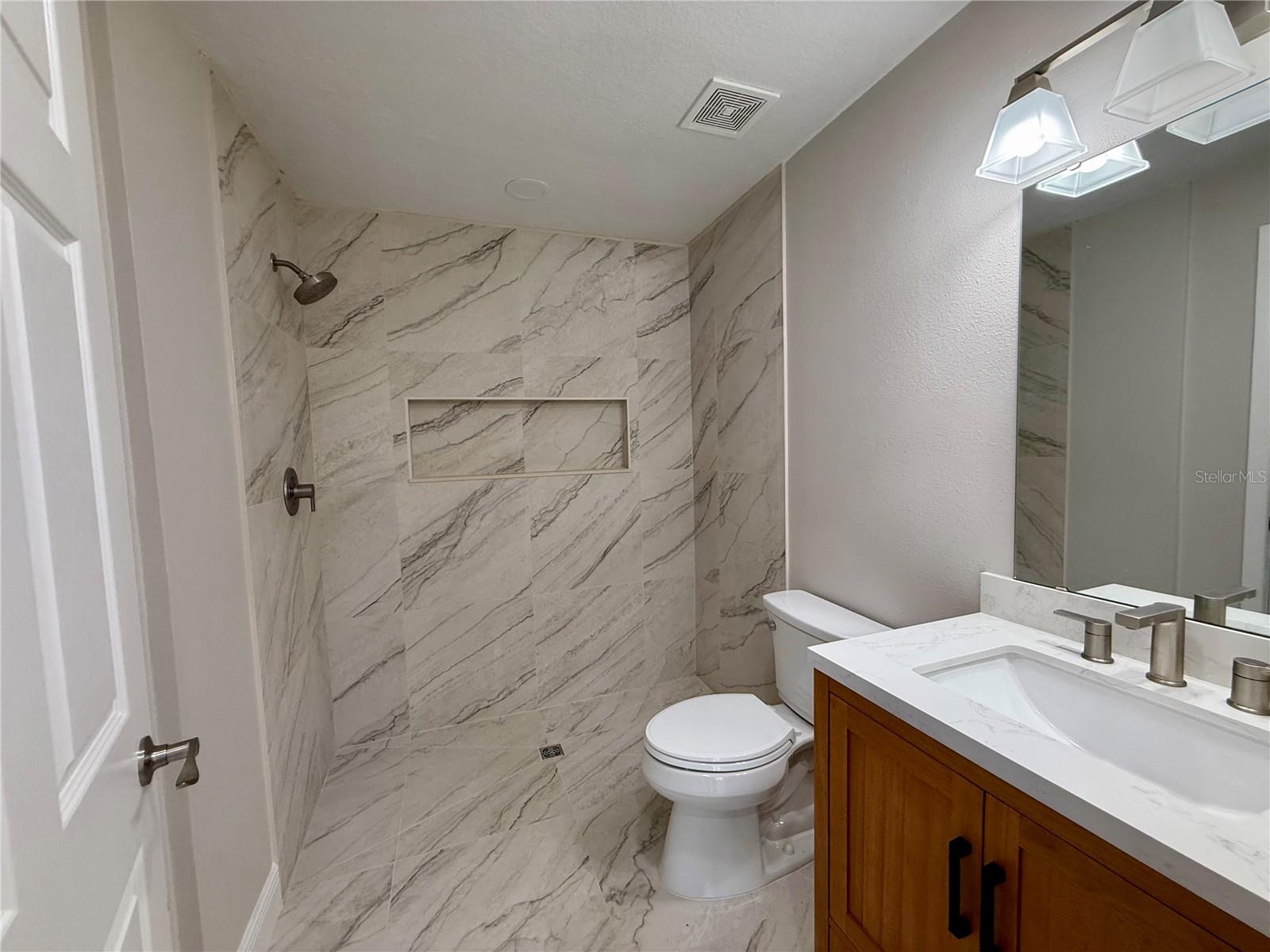 MOUNT DORA COUNTRY CLUB MOUNT DORA UNIT 03 - Residential